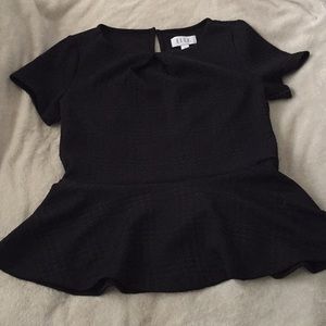 Black cute top!